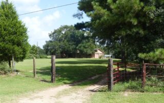 Home auction in Sealy Texas October 1 2021