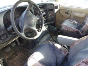 LOT 1 2006 GMC TOP KICK SERVICE TRUCK 