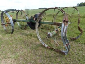 LOT 10 TRAVELING IRRIGATION SYSTEM 