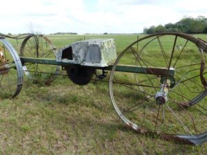LOT 10 TRAVELING IRRIGATION SYSTEM 