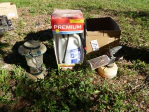 LOT 104 COLEMAN PROPANE LAMP, BONIDE INSECT FOGGER, & PUMP UP SPRAYER