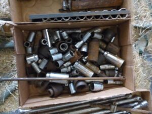 LOT 113 BOX OF 1/2" & 3/8" SOCKETS, RATCHETS, BREAK-OVERS & EXTENSIONS