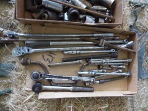 LOT 113 BOX OF 1/2" & 3/8" SOCKETS, RATCHETS, BREAK-OVERS & EXTENSIONS