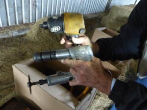 LOT 118 BOX OF AIR IMPACT RATCHET GUN 