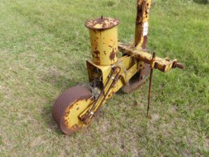 LOT 12 3 PT GOPHER MACHINE 