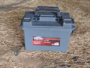 LOT 125 14 POLY AMMO BOXES, 1 METAL AMMO BOX 
