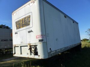 LOT 15 1989 FRUEHAUF 24 VAN TRAILER 