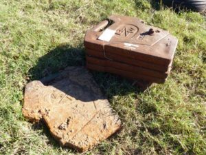 LOT 19 6 BW TRACTOR WEIGHTS 