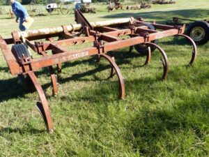 LOT 23 KRAUSE 3 PT 12 SHANK CHISEL 