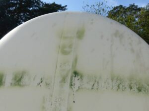 LOT 26 DUAL TANK 300 GAL SPRAY RIG WITH 34 FT BOOMS 