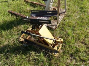 LOT 29 ENGINE HOIST AND TRANSMISSION JACK 