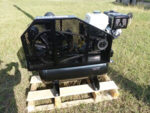 LOT 2939 MEGA 30 GALLON AIR COMPRESSOR 