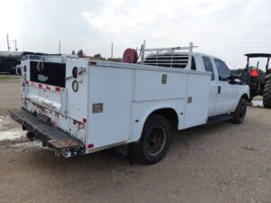 LOT 3086 2011 FORD F350 DUALLY TRUCK 