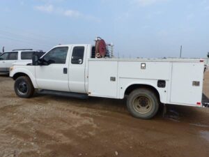 LOT 3086 2011 FORD F350 DUALLY TRUCK 
