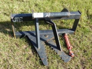 LOT 31 TREE PULLER 
