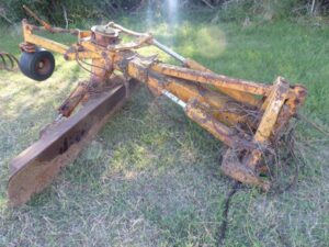 LOT 33 WOODS 3 PT 6 WAY 10 FT BLADE 