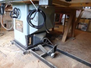 LOT 39 DELTA UNISAW 10" TILTING ARBOR SAW 