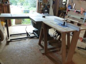 LOT 39 DELTA UNISAW 10" TILTING ARBOR SAW 