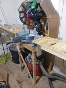 LOT 46 HITACHI 12 IN COMPOUND MITER SAW 