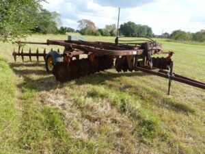 LOT 50 JOHN DEERE 16 FT DOUBLE OFFSET DISC 