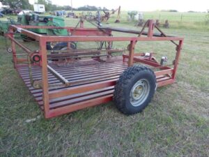 LOT 8 STEFFIN SYSTEM SQUARE BALER HAY ACCUMULATOR 