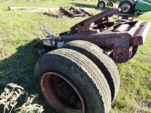 LOT 84 FIFTH WHEEL DOLLY TRAILER 