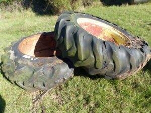 LOT 87 2 38" 9 HOLE TRACTOR DUALS 