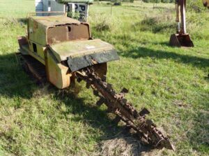 LOT 9 CASE DAVIS TASK FORCE 300 TRENCHER