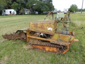 LOT 9 CASE DAVIS TASK FORCE 300 TRENCHER