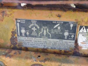 LOT 9 CASE DAVIS TASK FORCE 300 TRENCHER