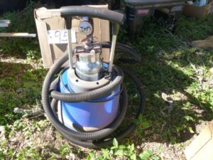 LOT 95 EARLEX SPRAY STATION 5500 WITH PAINT GUN 