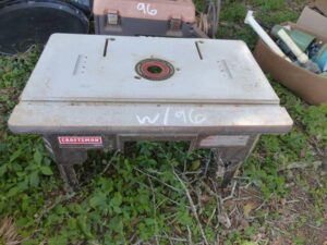 LOT 96 RIDGID MOBIL AIR BOX W/HOSE REEL AND ROUTER TABLE