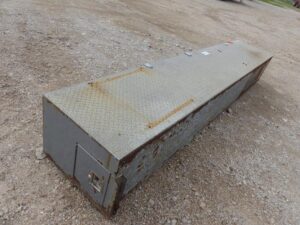 LOT 3740 11 FT 3 DOOR TRUCK TOOL BOX 2