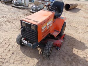 LOT 3757 KUBOTA G6200 DIESEL RIDING MOWER 1