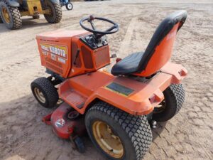 LOT 3757 KUBOTA G6200 DIESEL RIDING MOWER 5