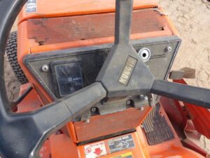 LOT 3757 KUBOTA G6200 DIESEL RIDING MOWER 6