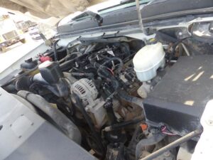 LOT 3813 2013 CHEVROLET SILVERADO 2500 HD 4X4 TRUCK 4