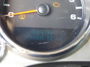 LOT 3813 2013 CHEVROLET SILVERADO 2500 HD 4X4 TRUCK 9F