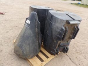 LOT 4260 FLOATS FOR SEWER SYSTEM PLANT 
