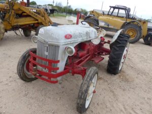 LOT 4266 FORD 2N TRACTOR 