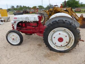 LOT 4266 FORD 2N TRACTOR 