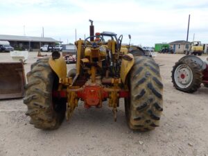 LOT 4267 CASE 580 CK TRACTOR W/FRONT END LOADER 
