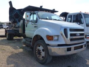 LOT 4311 2007 FORD F 750 UT TRUCK WMOUNTED HYDR HOLT TREE SPADE 