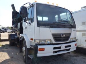 LOT 4312 2008 UD 2600 UT TRUCK WMOUNTED HYDR HOLT TREE SPADE 