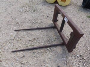 LOT 4340 HAY SPEAR 
