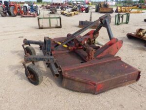 LOT 4360 BUSH HOG 8 FT 3 PT SHREDDER 
