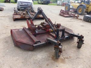 LOT 4360 BUSH HOG 8 FT 3 PT SHREDDER 