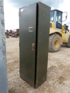 LOT 4881 7'X27" CABINET 