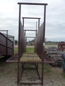LOT 3361 16 FT LOADING CHUTE 