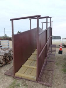 LOT 3361 16 FT LOADING CHUTE 